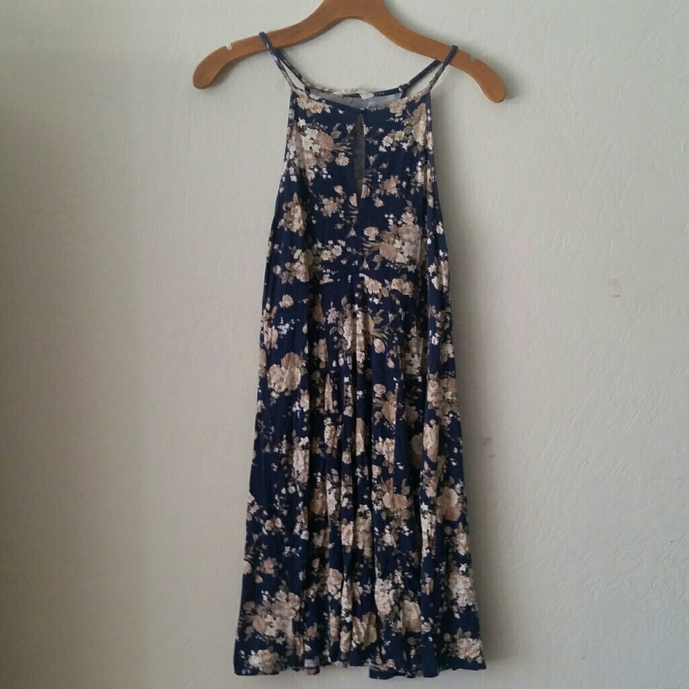 American Eagle Sleeveless Floral Dress