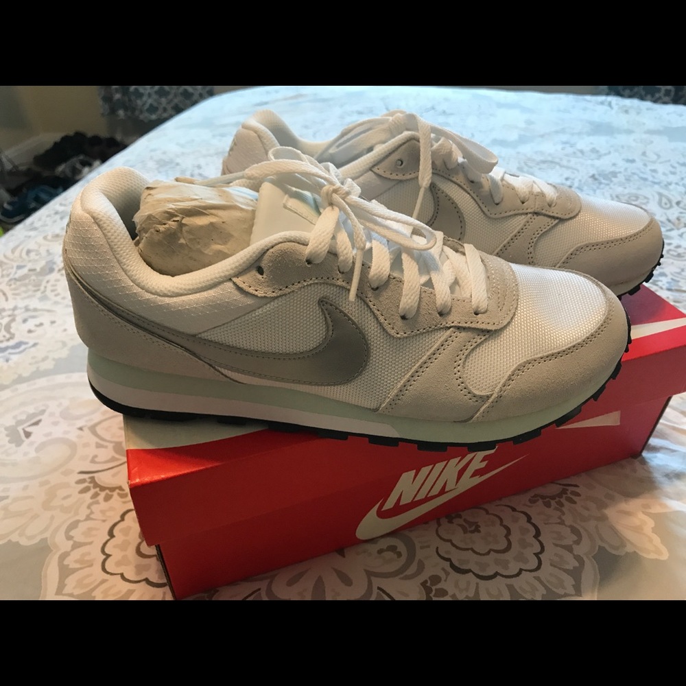 Nike Women's Runner 2