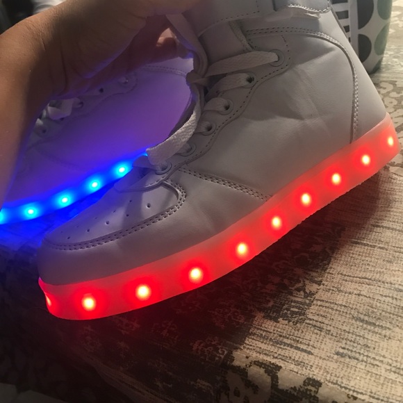 led light up color changing sneakers! - Picture 2 of 3