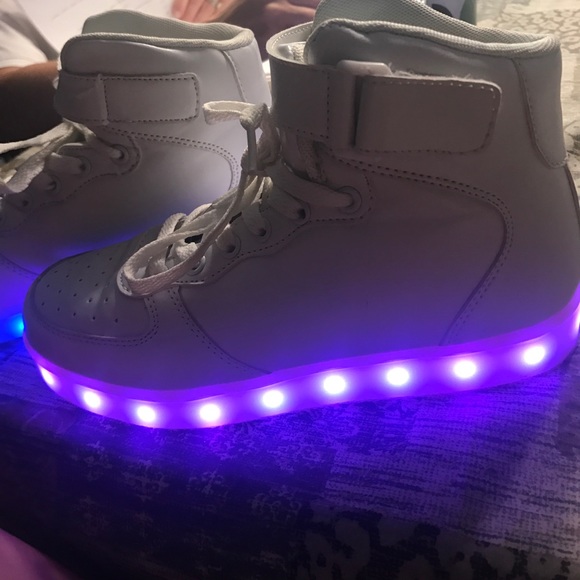 led light up color changing sneakers! - Picture 3 of 3