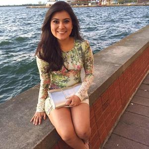 Meet your Posher, Daniella
