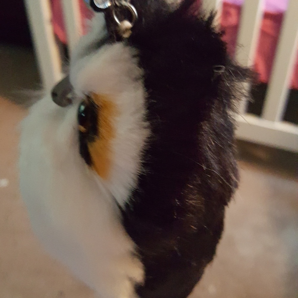 Owl fur keychain pompom