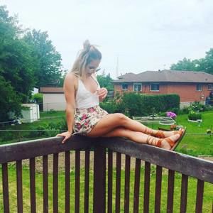 Meet your Posher, Daniela