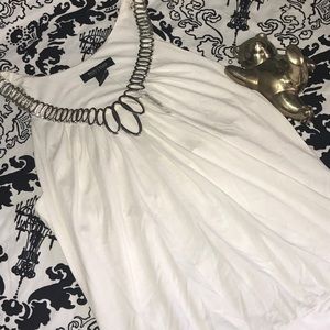 ✨NEW✨White and Black Tank