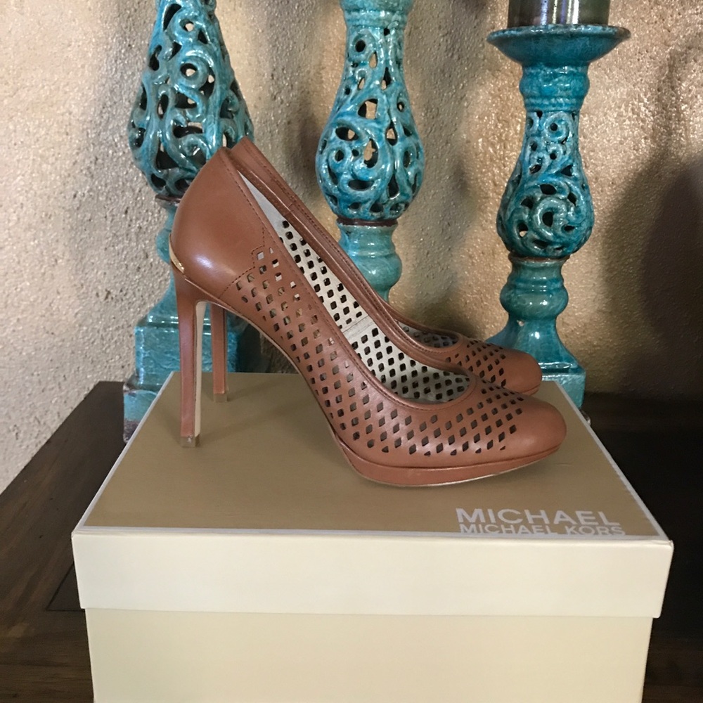 Michael Kors "Florentine" Leather Pump
