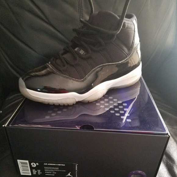 Jordan 11 Space Jam