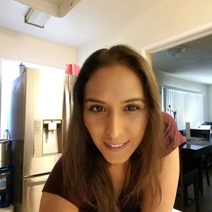 Meet your Posher, Araceli