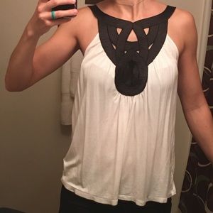 Express flowy top with Front knot detail