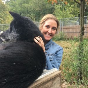 Meet your Posher, Angela