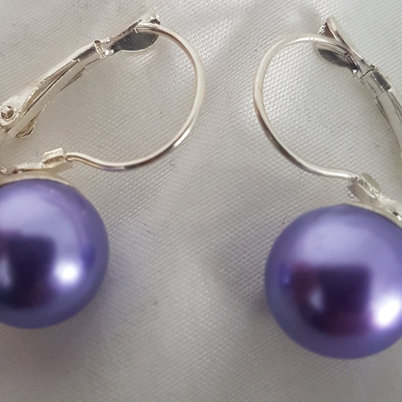 Pearl Earrings - Picture 1 of 1