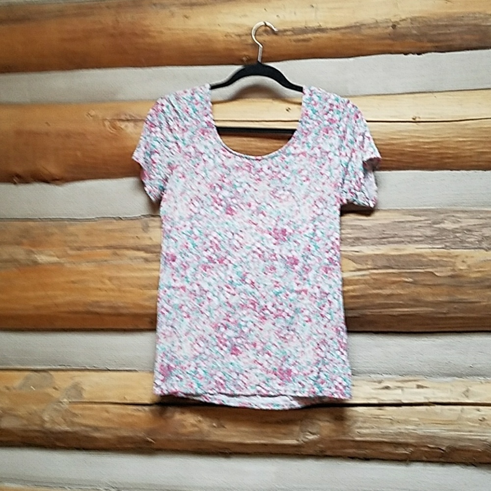 Floral Aero scoop neck top. EUC