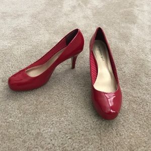 Red heels size 10