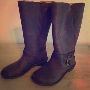 Brand new Ugg boots