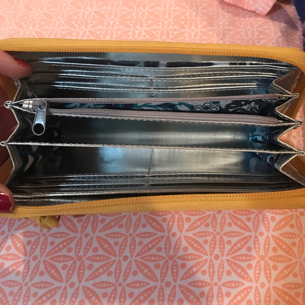 Wallet - Picture 2 of 3