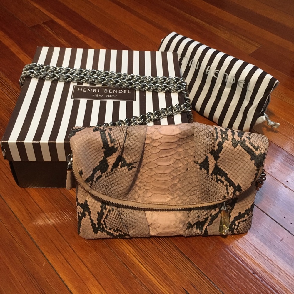 HENRI BENDEL CROSSBODY