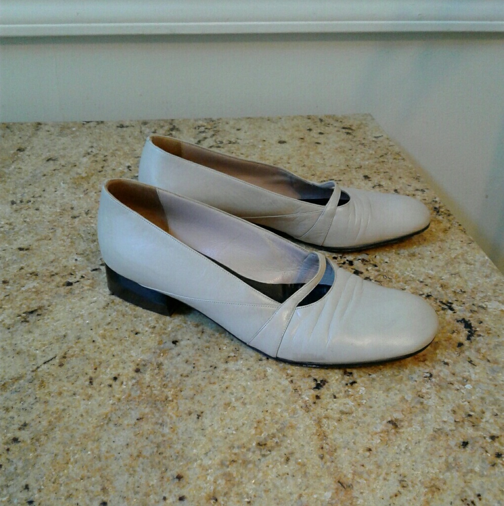 Woman's Flats