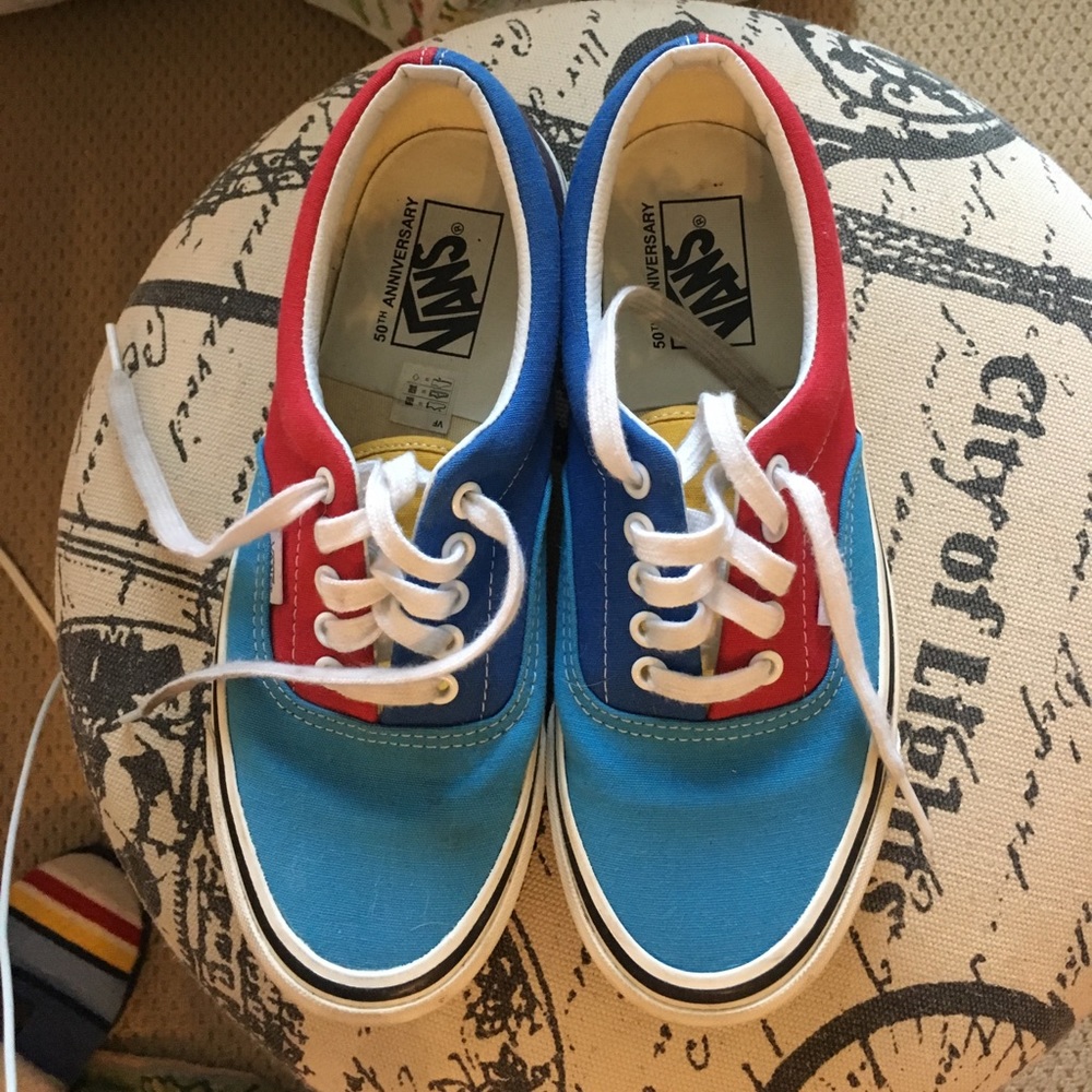 SOLD Limited Edition OldSchool VANS @OpeningCere.