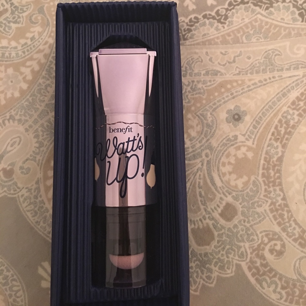 Benefit cosmetics watt's up highlighter