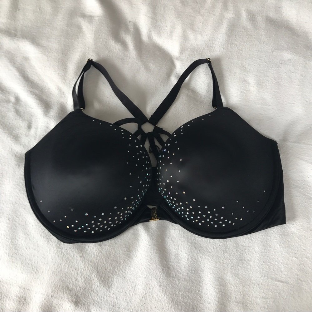 BRAND NEW VICTORIA'S SECRET BRA