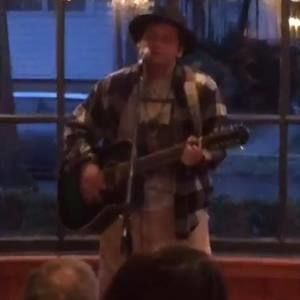 Meet your Posher, Max