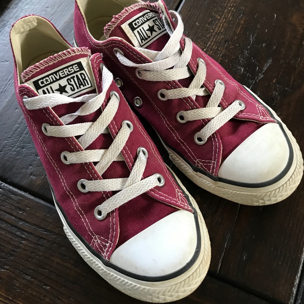 Converse size 3