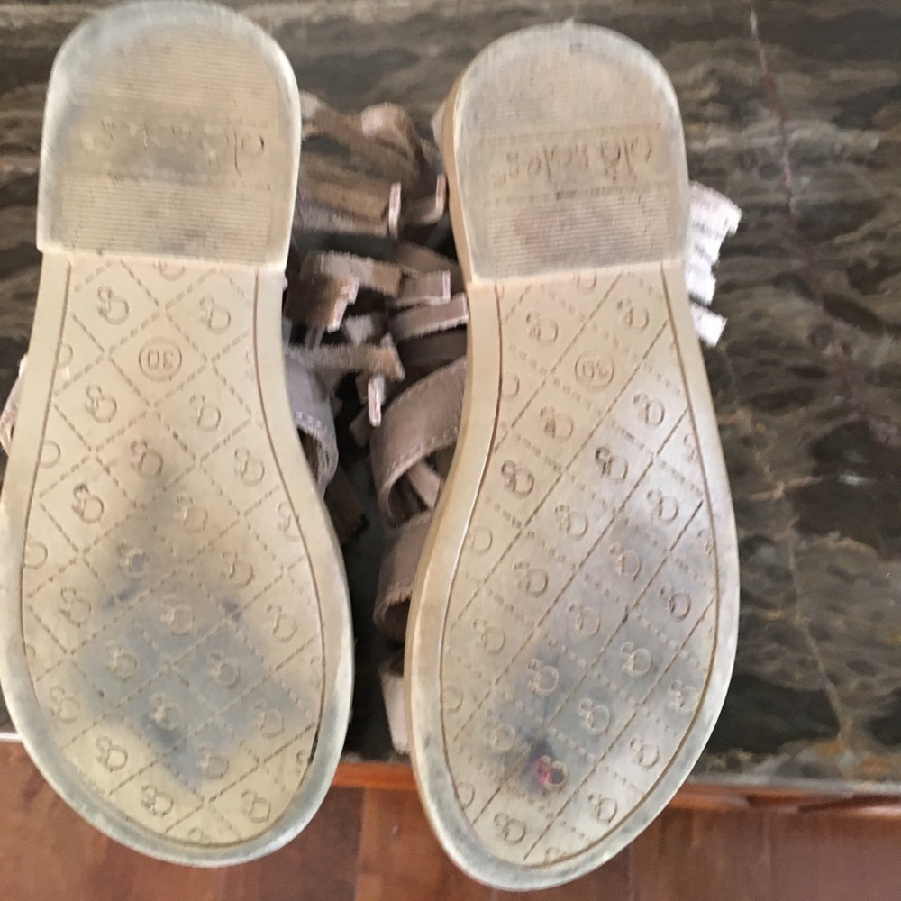 Good condition, quality Sandals - Picture 6 of 6