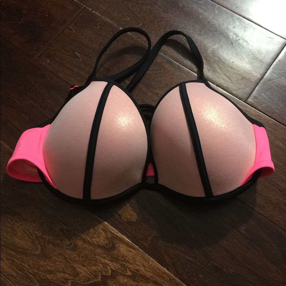 Color block bikini top
