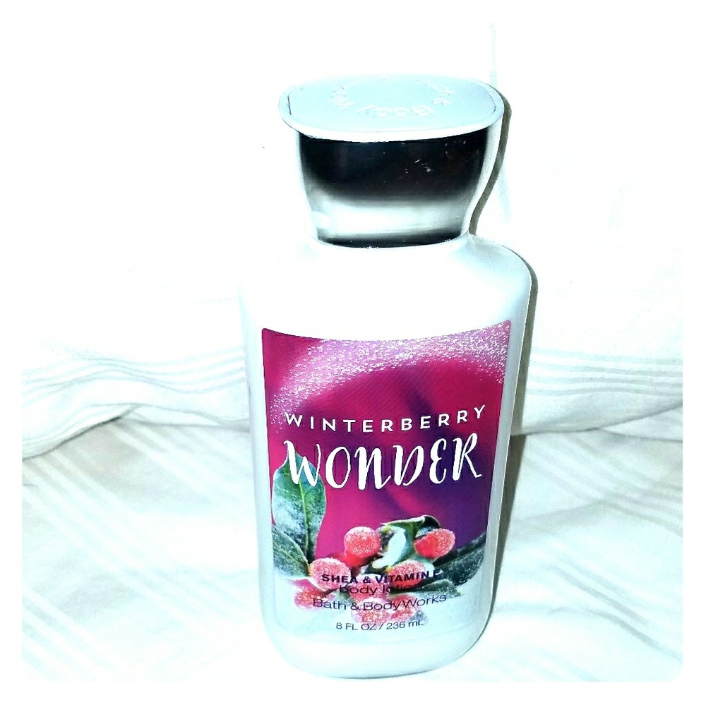 Winterberry Wonder Shea & Vitamin E Body Lotion