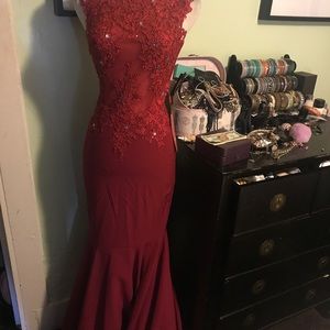 Potential prom dress wine color size 2/4