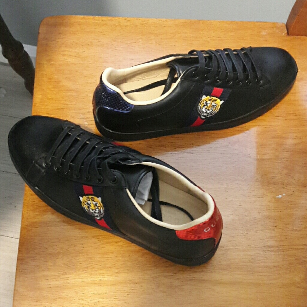 Gucci Sneakers Exclusive Black Tiger men size 10
