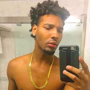 Meet your Posher, Stantone