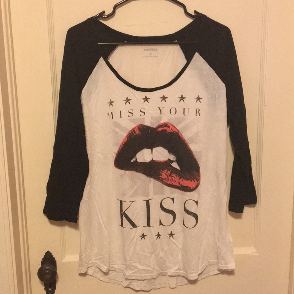 Express baseball tee