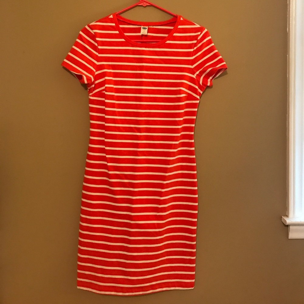 NEVER WORN old navy dress