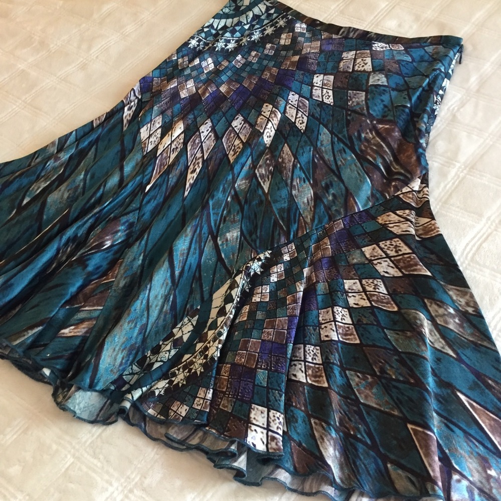 Karen Kane Like New Silky Skirt