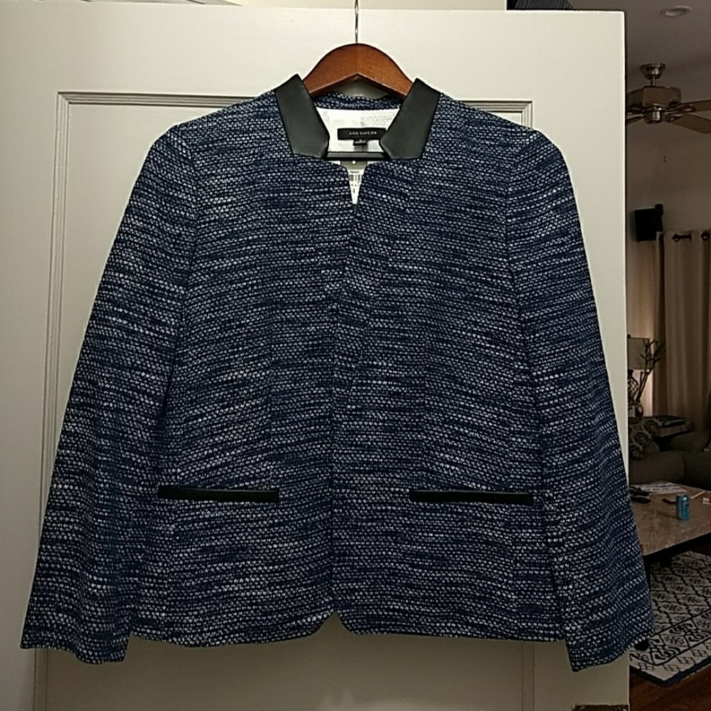 Blue tweed blazer