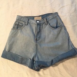Moon River high wasted shorts