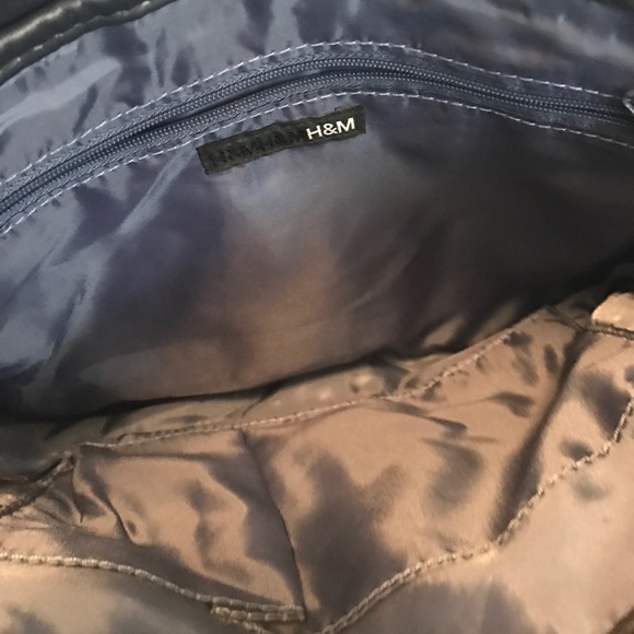 H & M blue faux leather envelop clutch - Picture 4 of 5