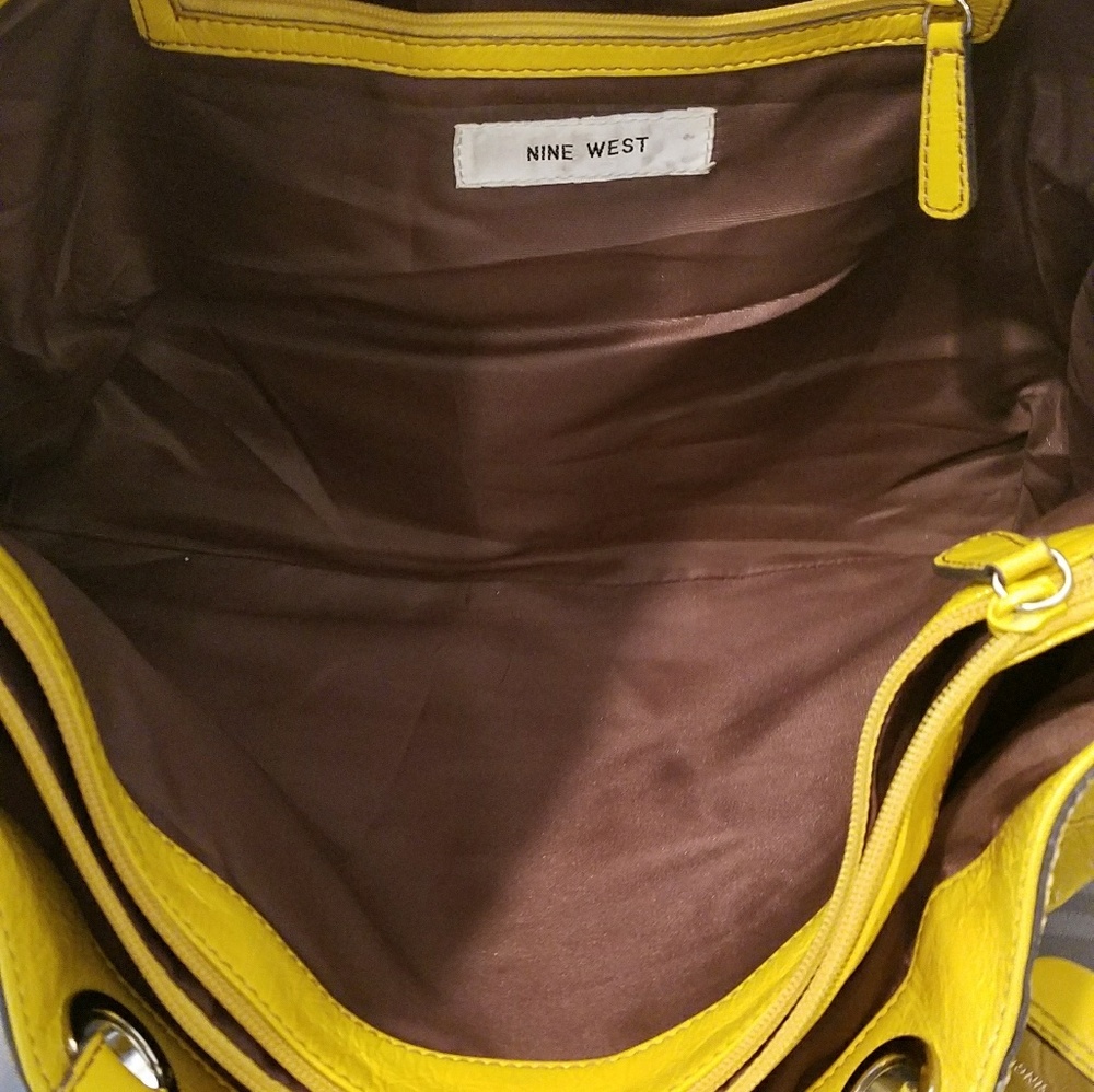 Nine West Purse - Picture 3 of 8