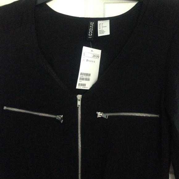 H&M black tip front Romper. Size 2. NTW - Picture 2 of 2