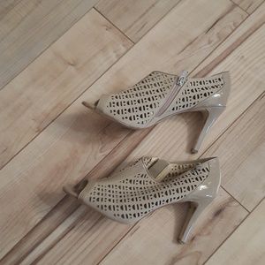 Calvin Klein nude bootie heel