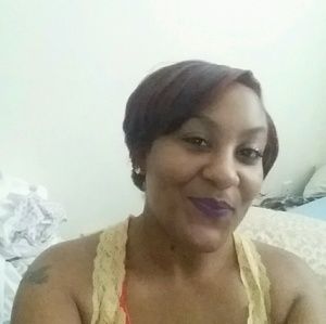 Meet your Posher, Sharonna