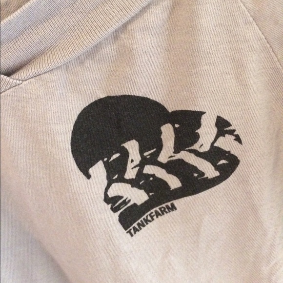 Gray slouchy crop top 3/4 sleeve TANKFARM top - Picture 4 of 6