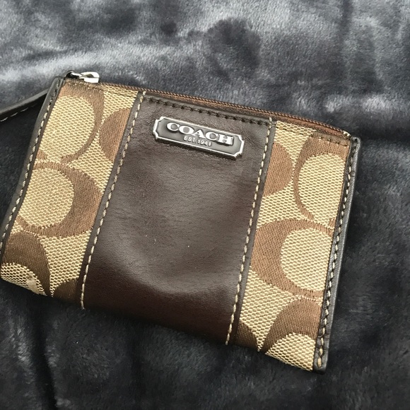 Coach Accessories - Coach coin purse/ card holder