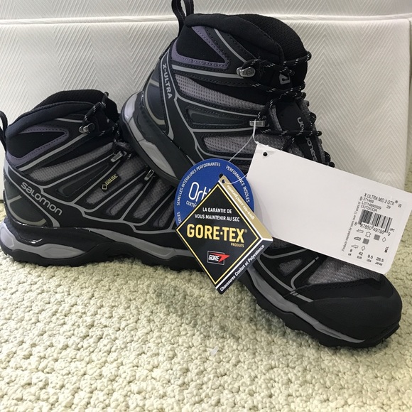 Salomon Shoes - Hiking boot/sneaker