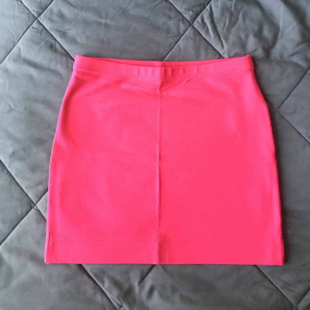 Forever 21. Size medium.  Pink skirt .