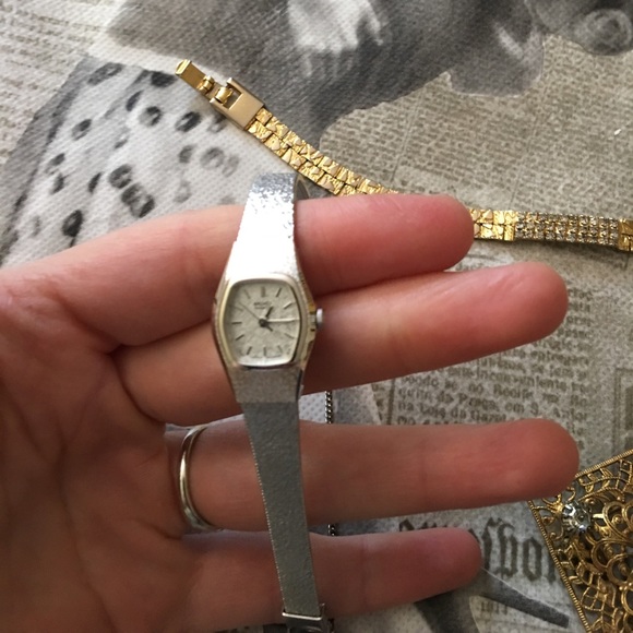 💍👠4 Old Time Jewelry Bundle with Watch💍👡 - Picture 3 of 8