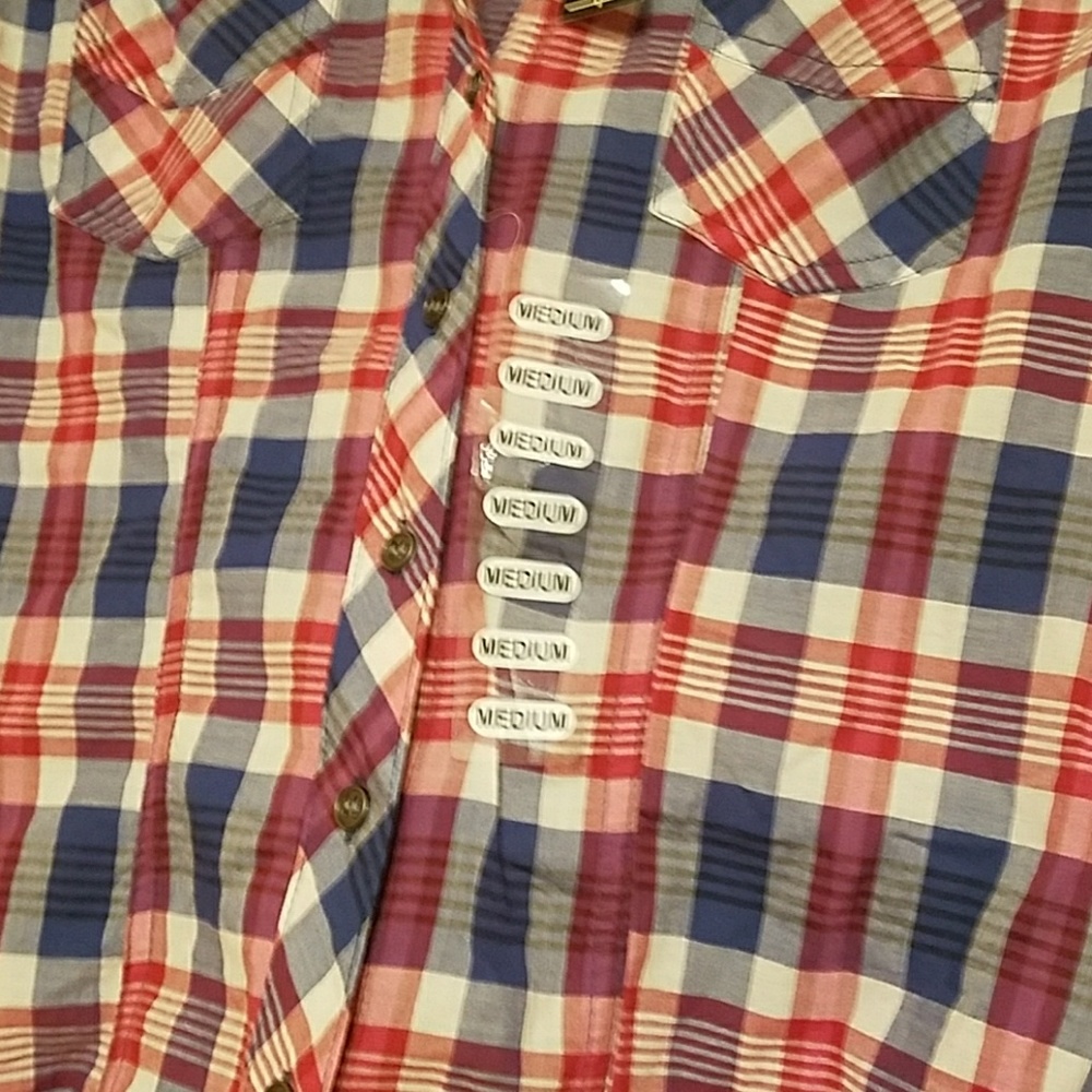 Long sleeve button up - Picture 4 of 4