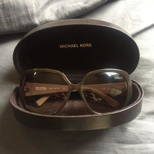 MICHAEL Michael Kors Zuma Sunglasses 🕶