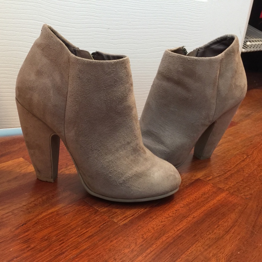 Candies tan ankle booties