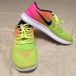 Men's Nike Free Run Size 11